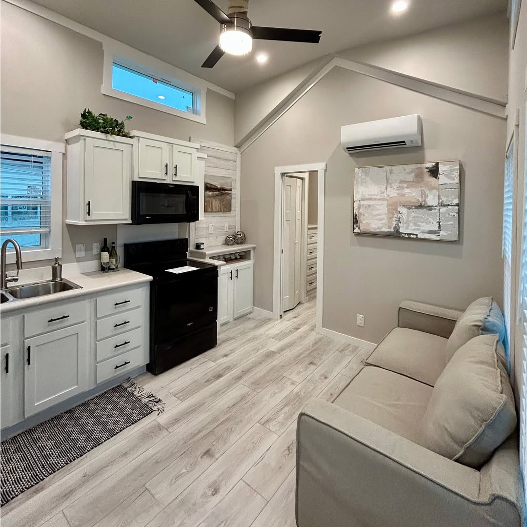 SnapInsta.to_587255479_18410046781186984_3404725620927294258_n