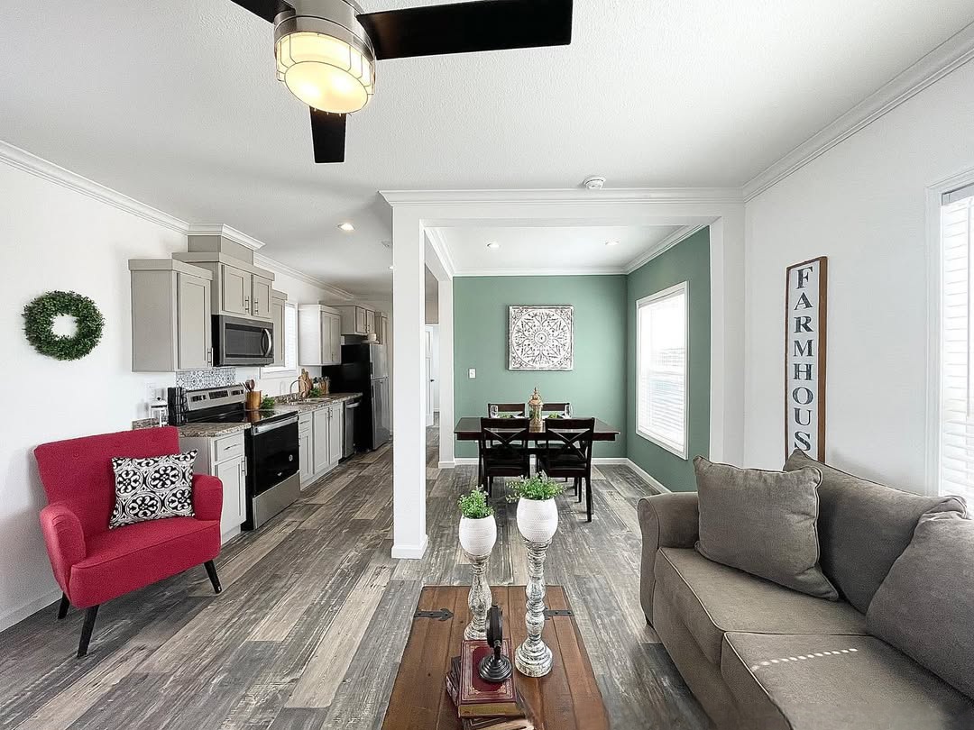 SnapInsta.to_339145170_1833082457073679_578922328246661420_n (1)